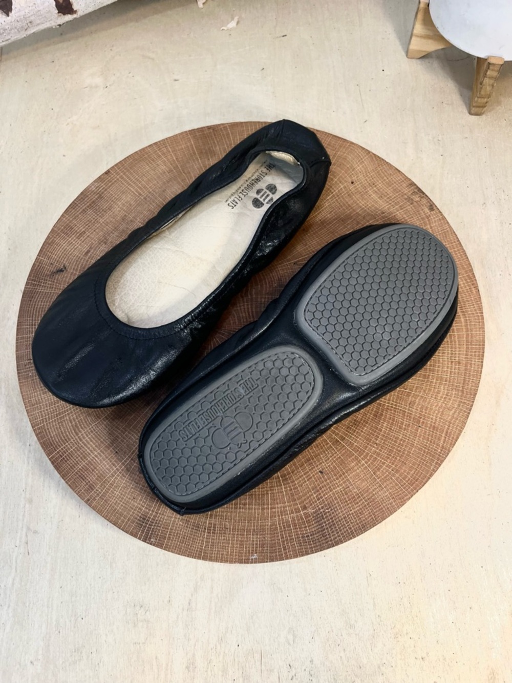 The Storehouse Flats Women's Black Leather Ballet Flats NEW - Picture 6 of 16